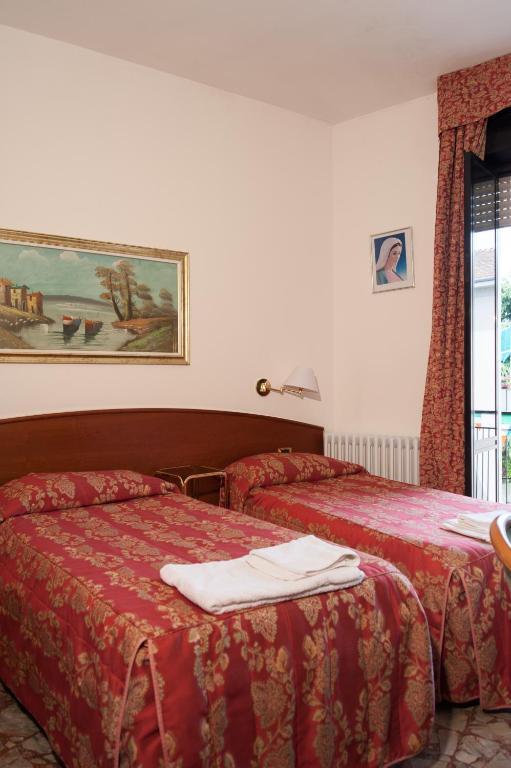 Vip Hotel Plasencia Habitación foto