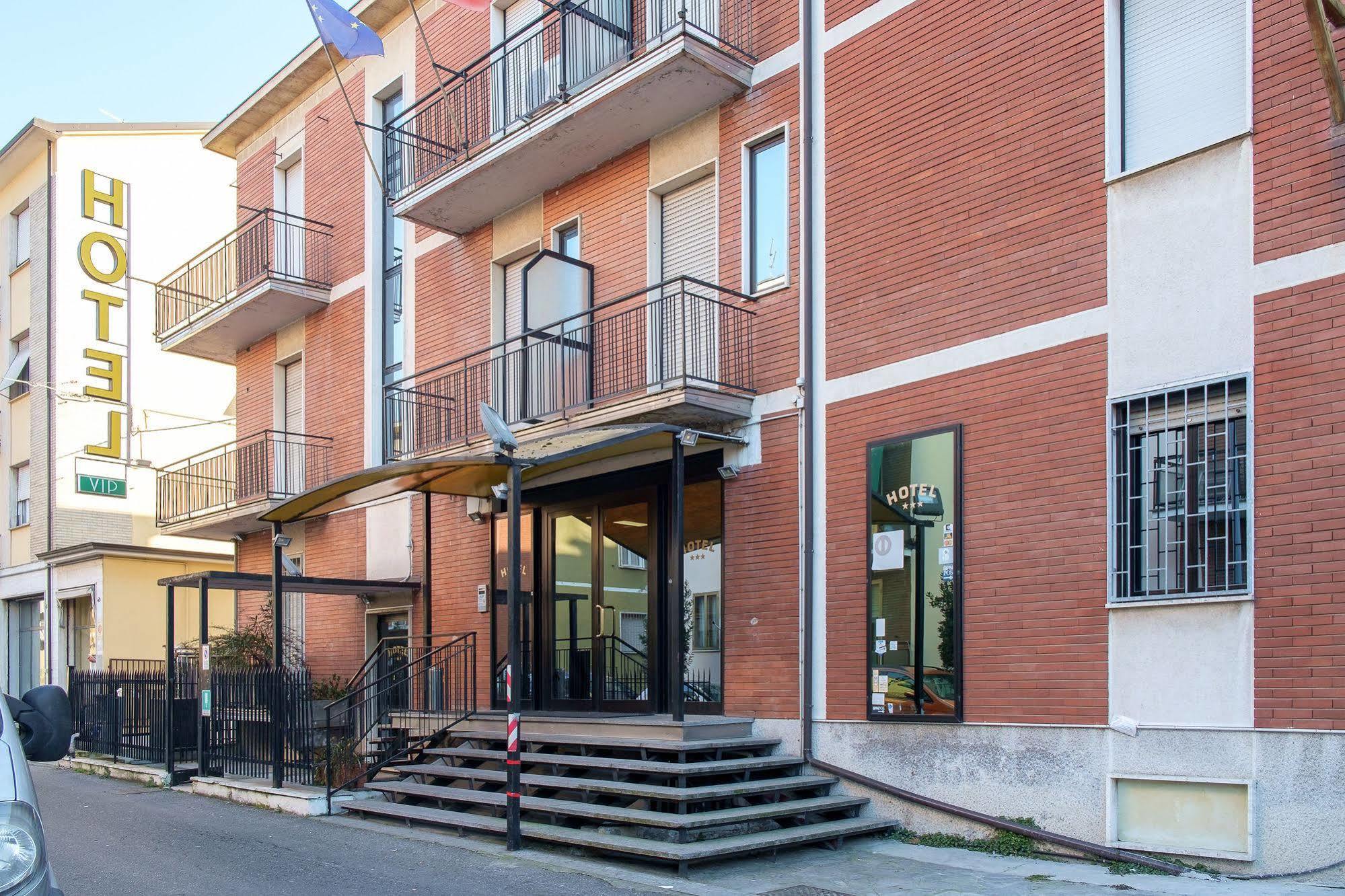 Vip Hotel Plasencia Exterior foto